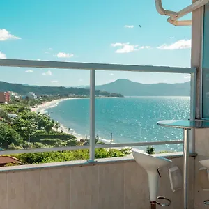 Mergulho No Mar De Jurerê Com Vista Lateral Florianópolis